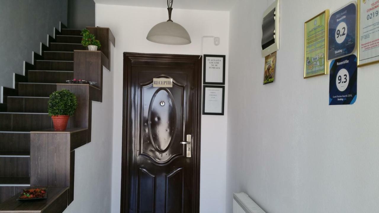 Rosenville Rîşnov Luaran gambar