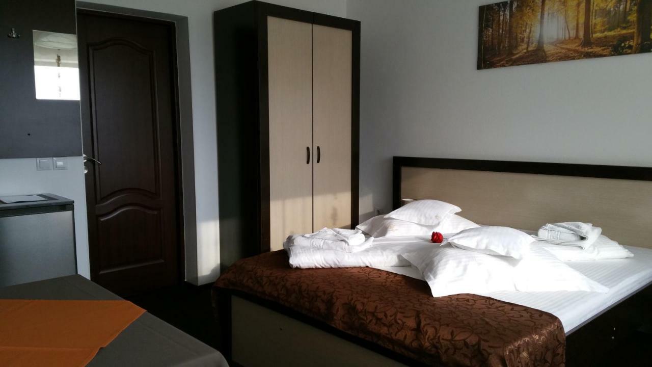 Rosenville Rîşnov Luaran gambar